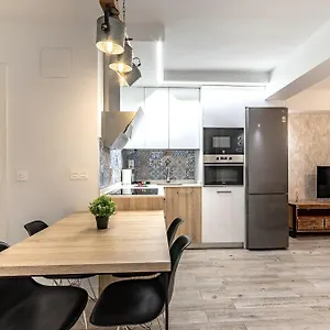 https://park-iii-with-parking-by-aston-rentals.basquecountryhotels.org